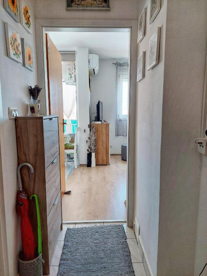 Dubravka Apartment Пула Екстериор снимка